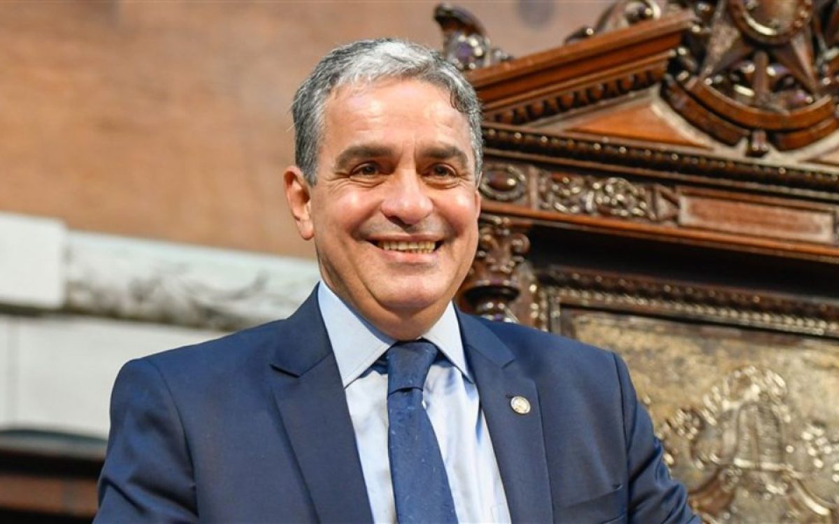 André Ceciliano pode ser o novo governador do Estado do Rio de Janeiro, em um mandato-tampão.